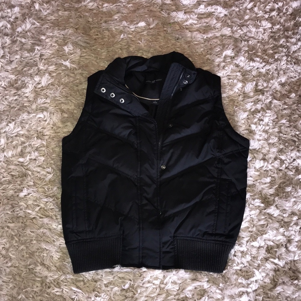 Gap vest